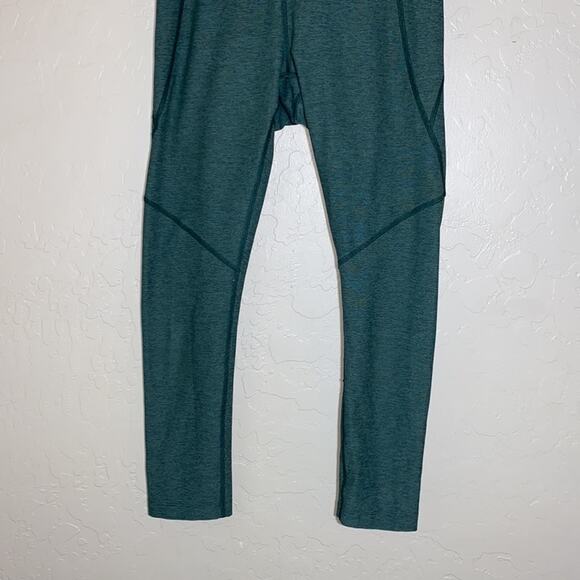 Outdoor voices green athletic 7/8 leggings - Picture 3 of 5